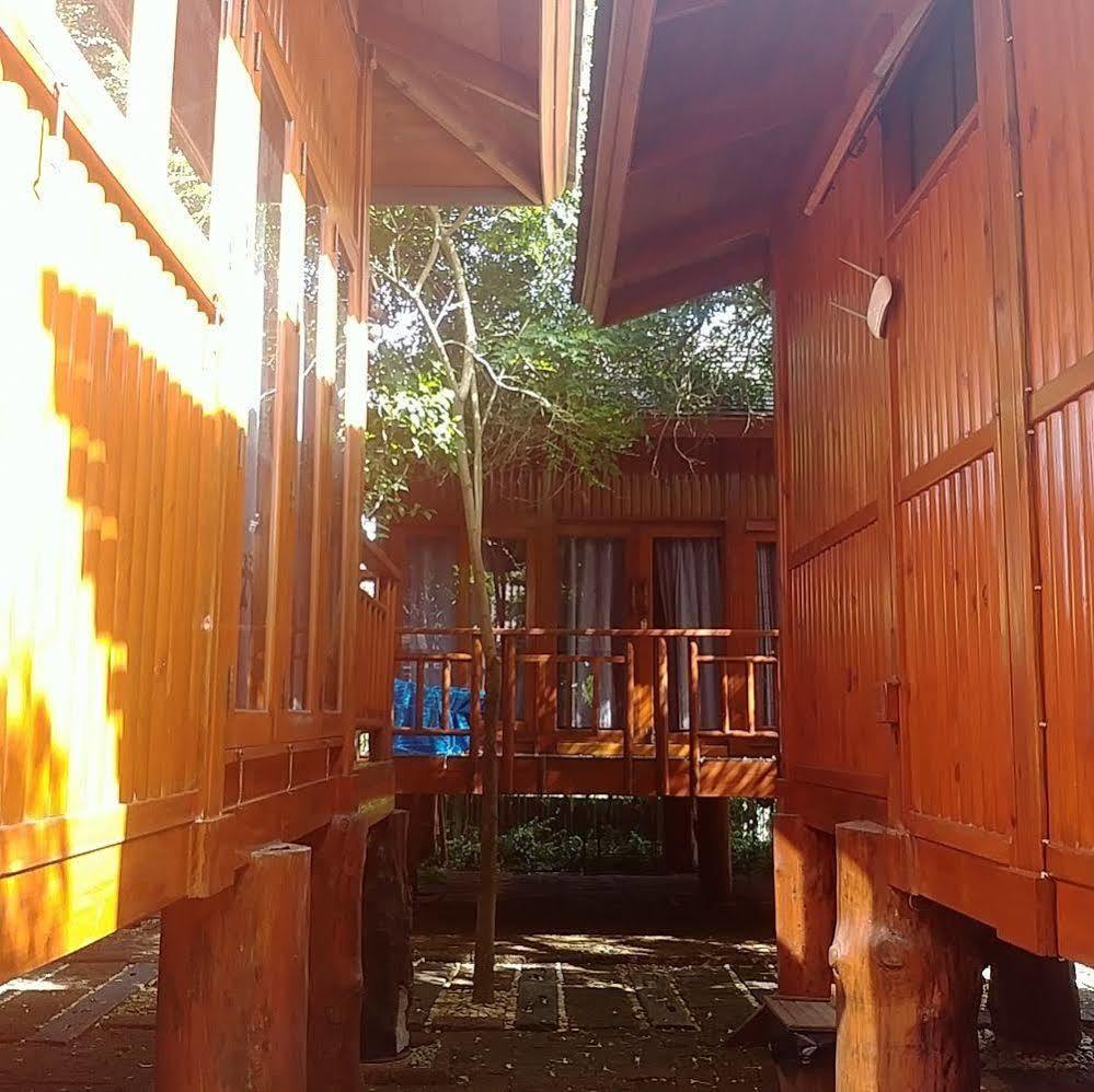 Wood House Pattaya Hotel Exterior foto